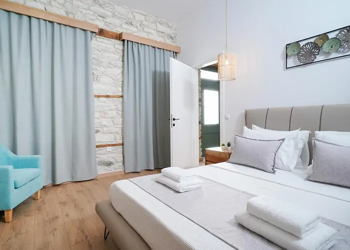 Hibiscus Daire Theologos (Thasos)